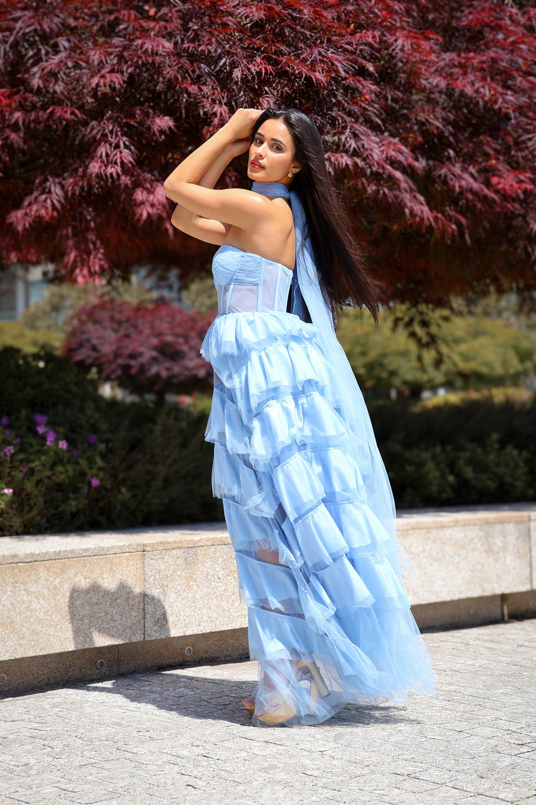 VESTIDO COMPRIDO AZUL COM FOLHOS NO SECRETS