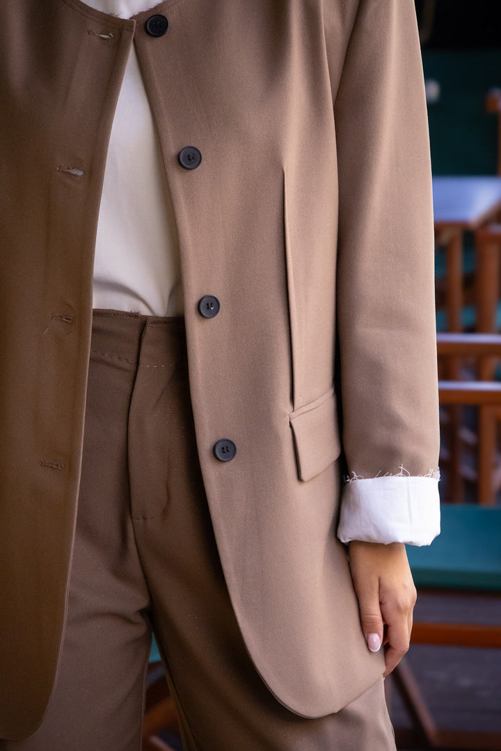 BLAZER CAMEL COM BRILHO ELEH