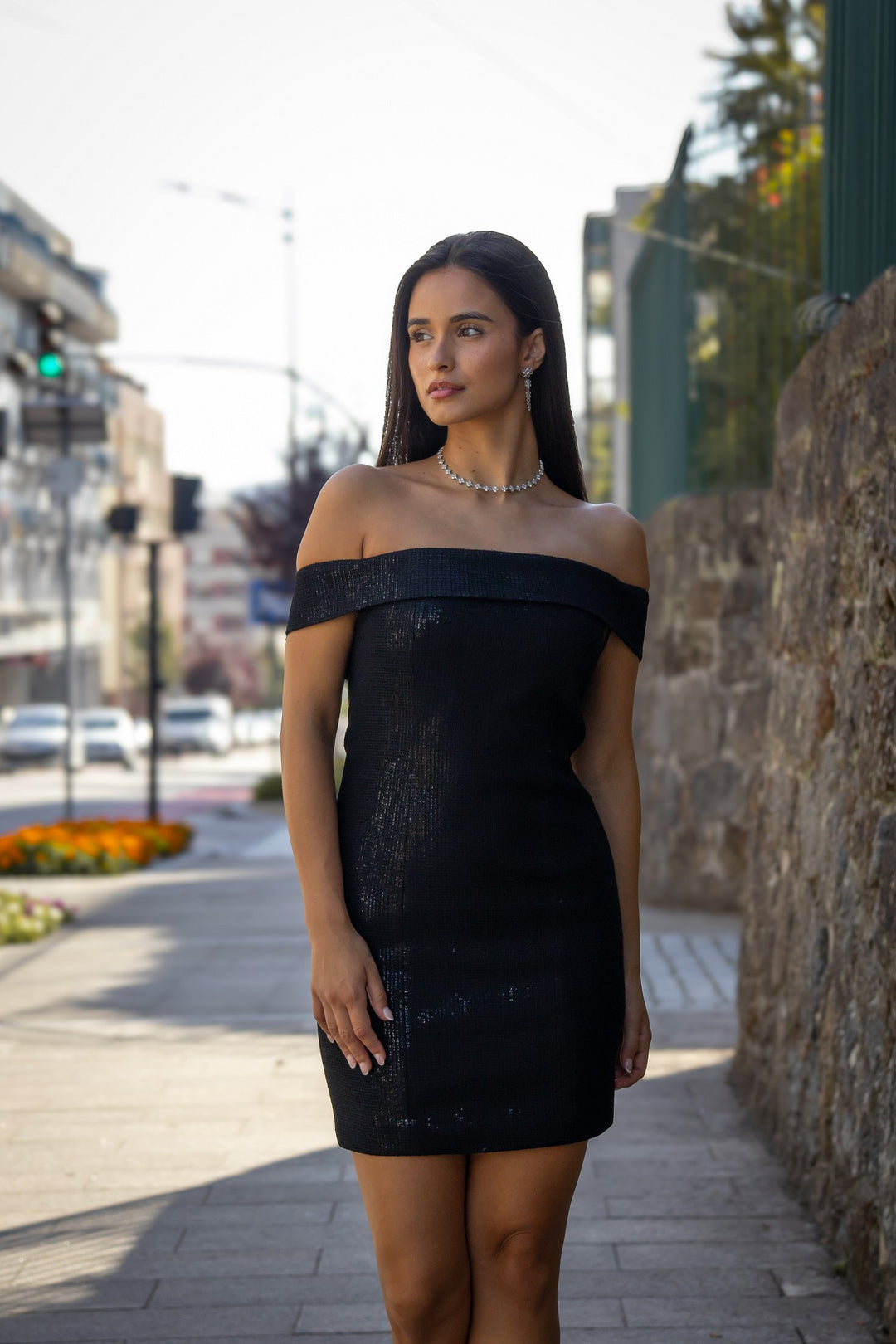 VESTIDO PRETO COM BRILHO CAI-CAI ELEH