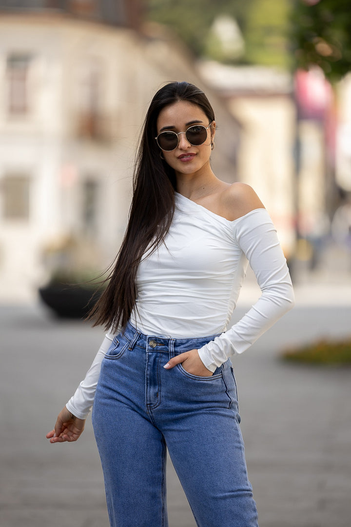 CAMISOLA BRANCA FRANZIDA PONTO CHIC