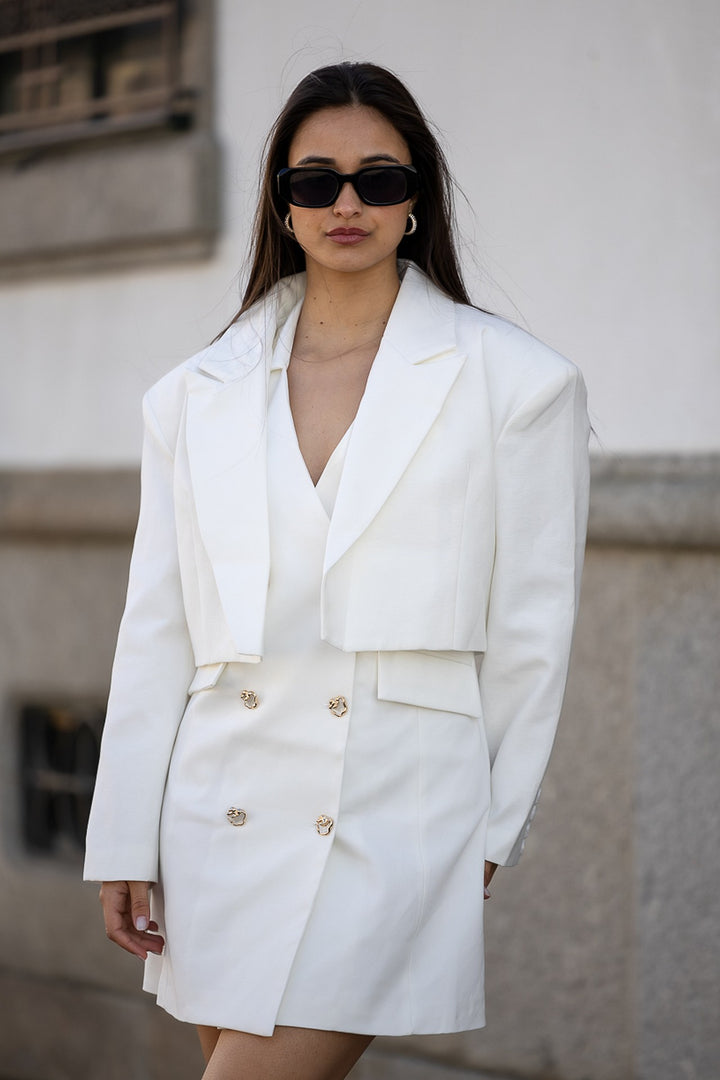 BLAZER CURTO BRANCO PONTO CHIC