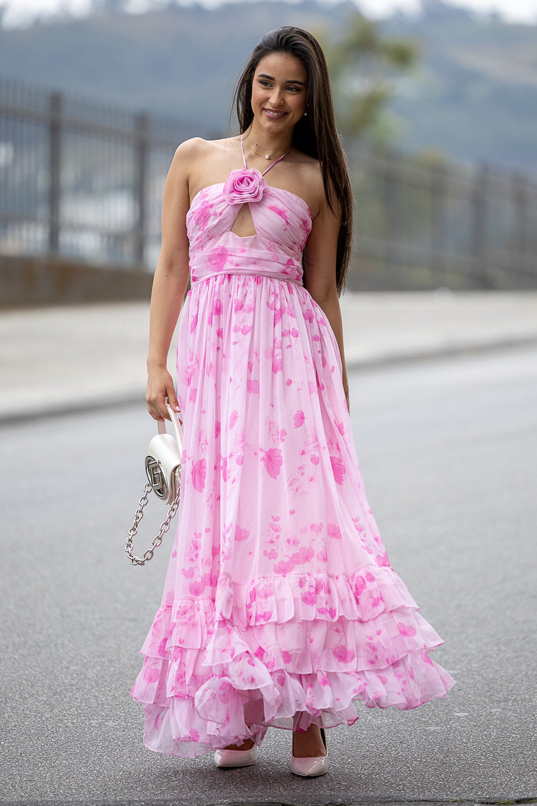 VESTIDO COM ESTAMPA LEVE ROSA PONTO CHIC