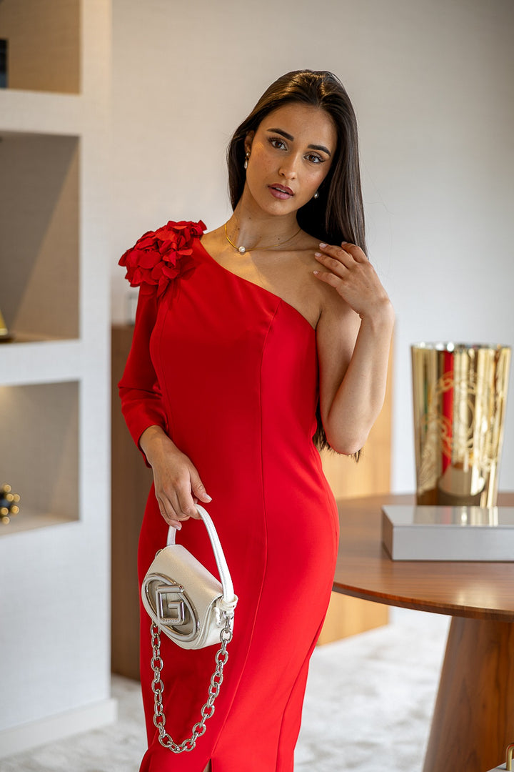 VESTIDO COMPRIDO VERMELHO COM APLICAÇÃO PONTO CHIC