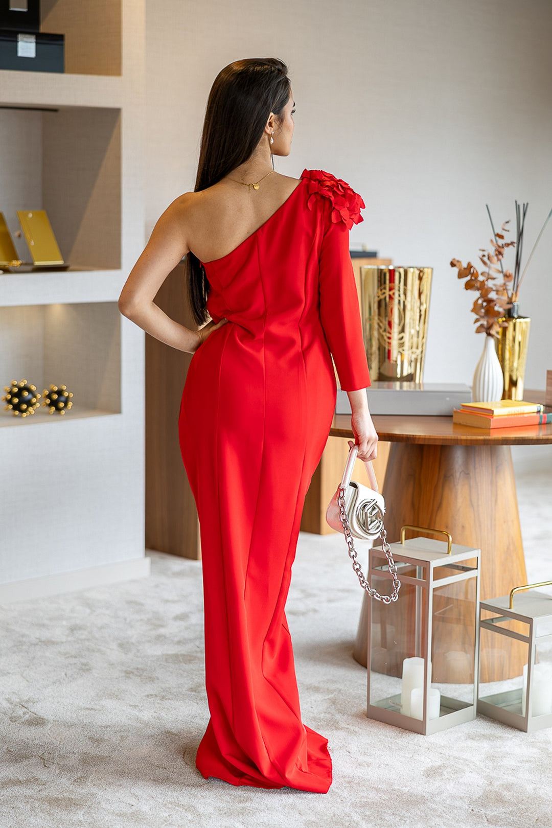 VESTIDO COMPRIDO VERMELHO COM APLICAÇÃO PONTO CHIC
