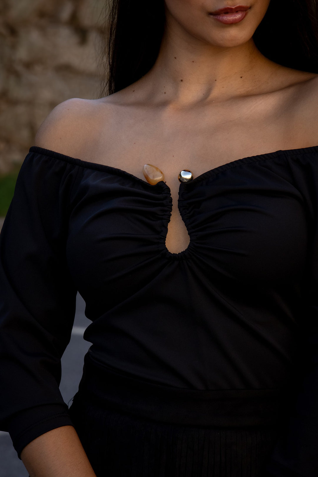 BODY PRETO COM PORMENOR NO PEITO PONTO CHIC