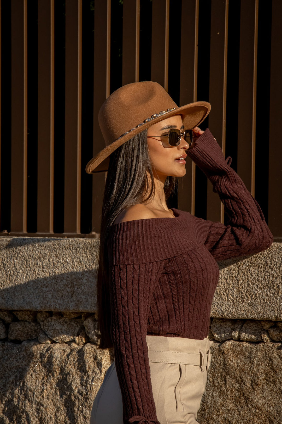 CAMISOLA CASTANHA  DECOTE BARCO PONTOCHIC