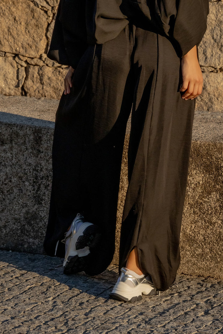 CONJUNTO PRETO CASACO E CALÇA FLUIDA PONTO CHIC