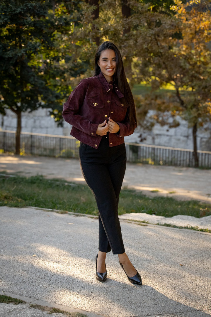 CALÇA PRETA COM CINTO PONTO CHIC