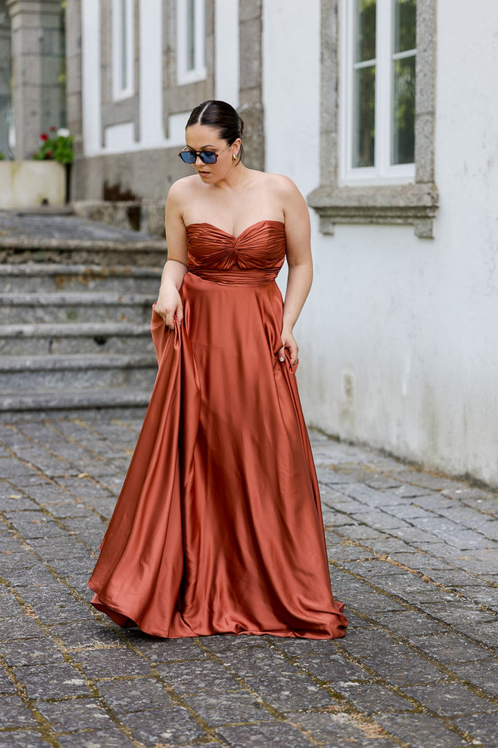 VESTIDO COMPRIDO TERRACOTA PONTO CHIC