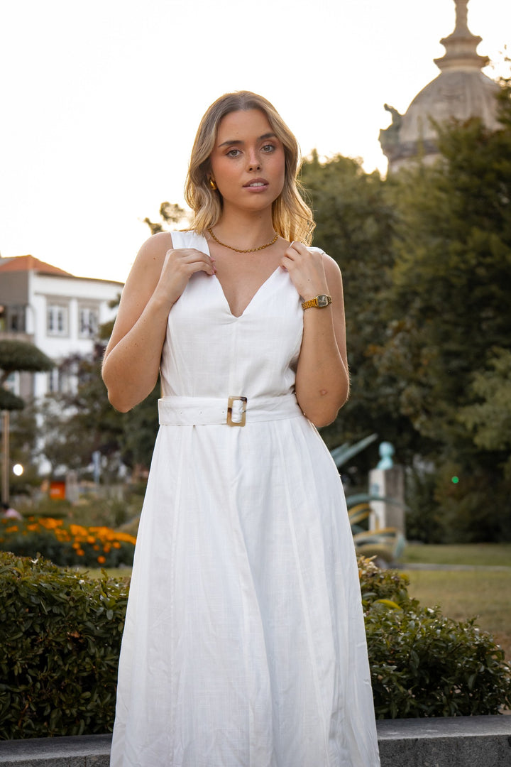 VESTIDO MDI BRANCO PONTO CHIC