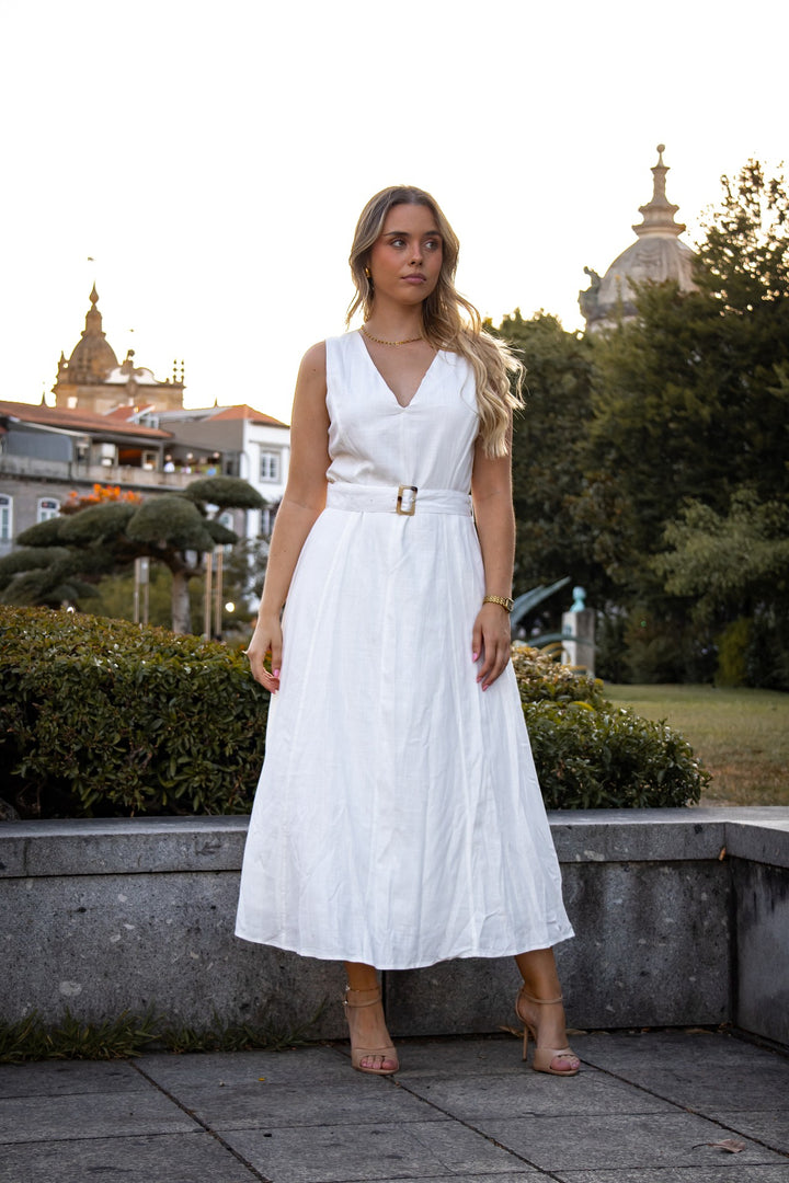 VESTIDO MDI BRANCO PONTO CHIC