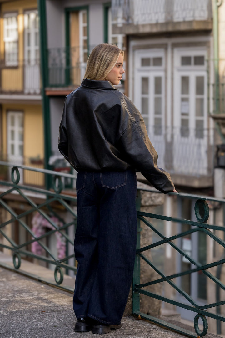 CALÇAS DE GANGA AZUL ESCURA WIDE LEG PONTO CHIC