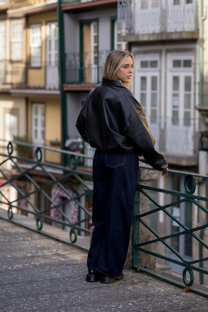 CALÇAS DE GANGA AZUL ESCURA WIDE LEG PONTO CHIC