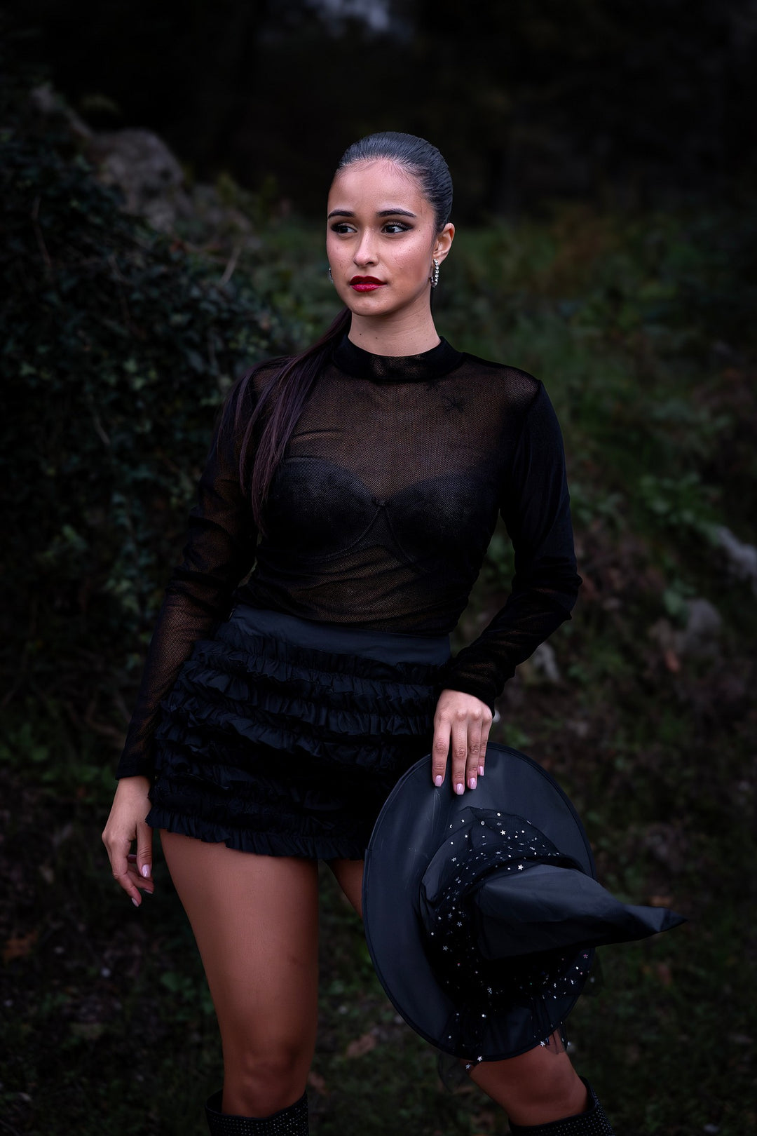 SAIA CALÇÃO PRETO FOLHOS  PONTO CHIC