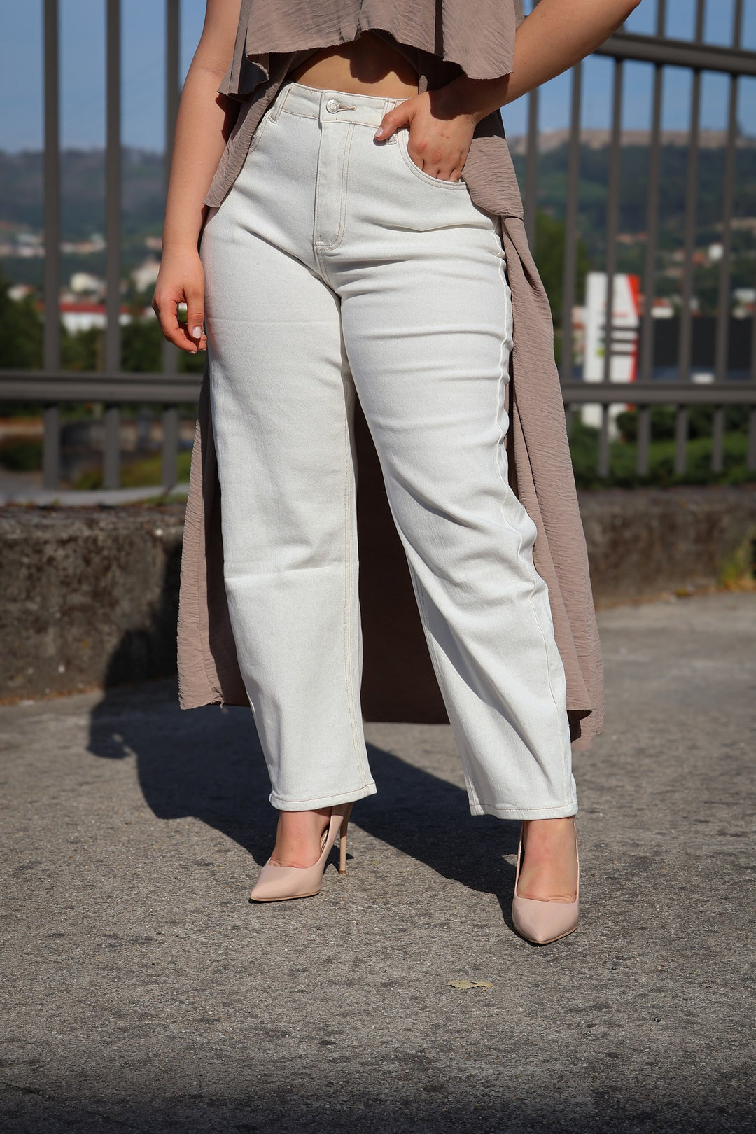CALÇA CRU BALLOON PONTO CHIC