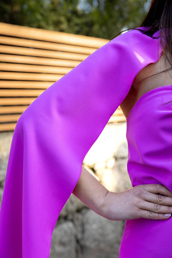 VESTIDO MIDI ROSA COM CAPA PONTO CHIC