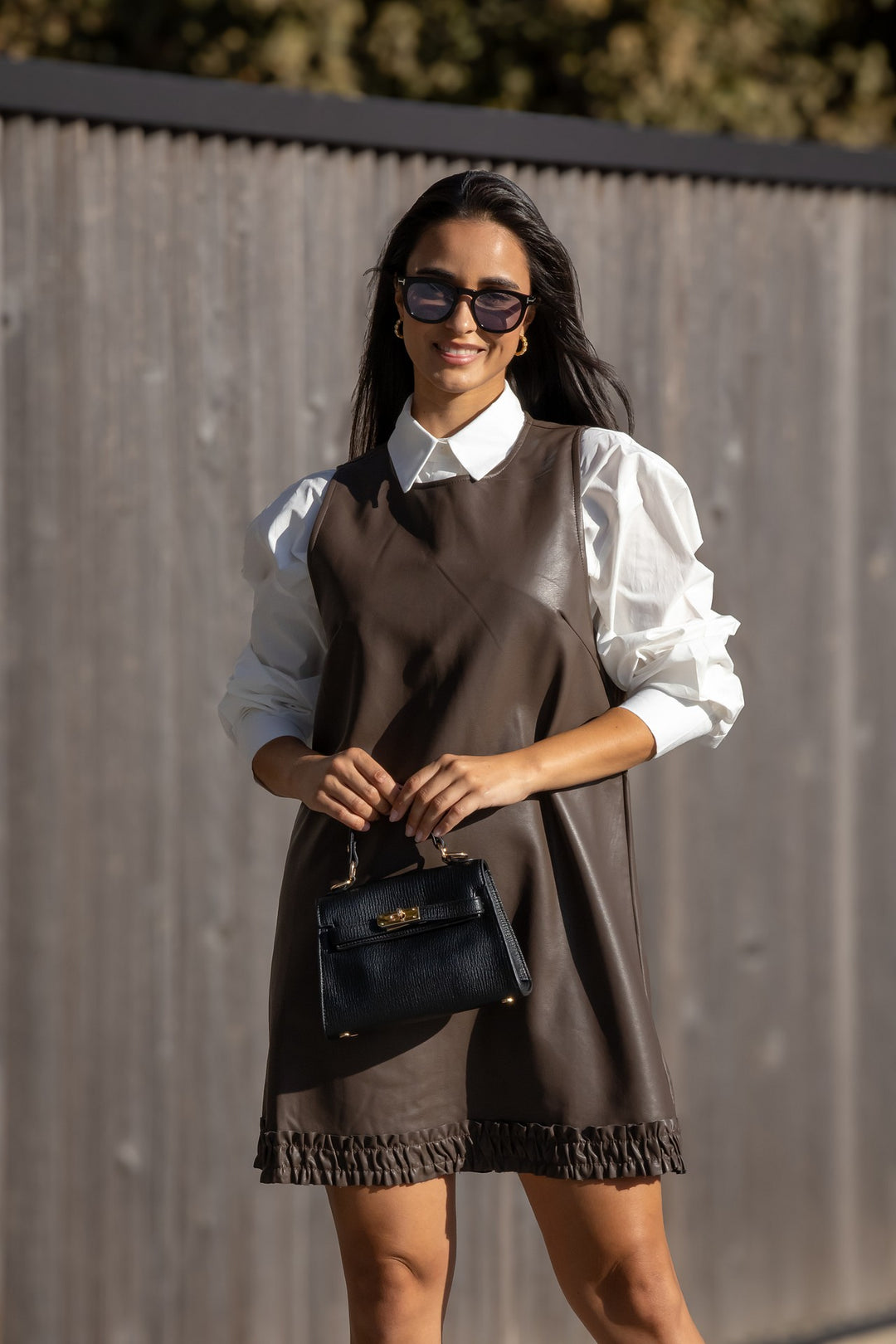 VESTIDO CASTANHO POLIPELE PONTO CHIC