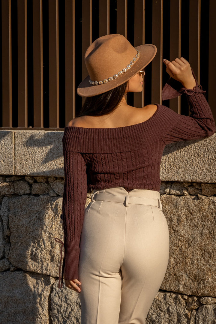 CAMISOLA CASTANHA  DECOTE BARCO PONTOCHIC