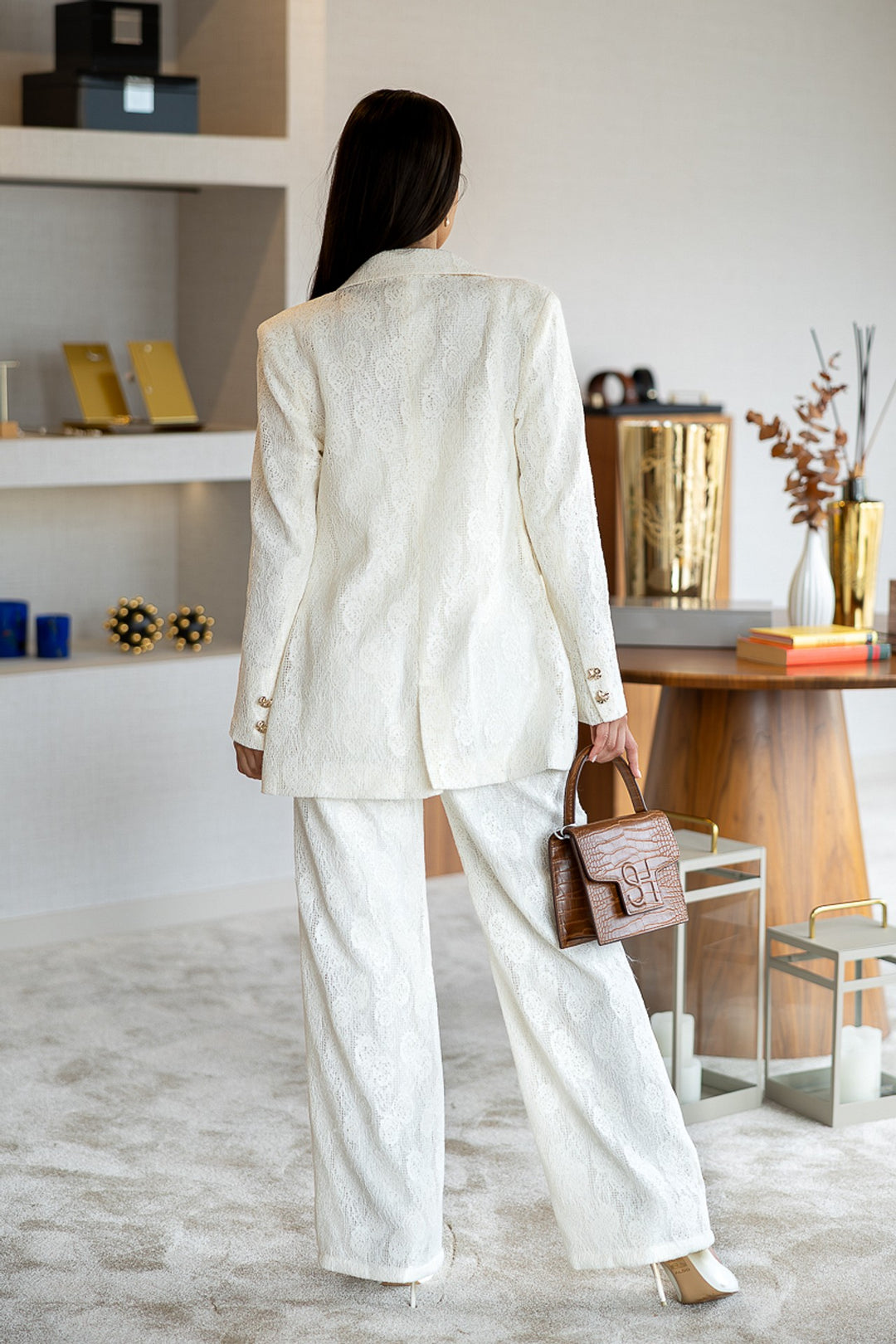CALÇA DE RENDA BRANCA SAHOCO