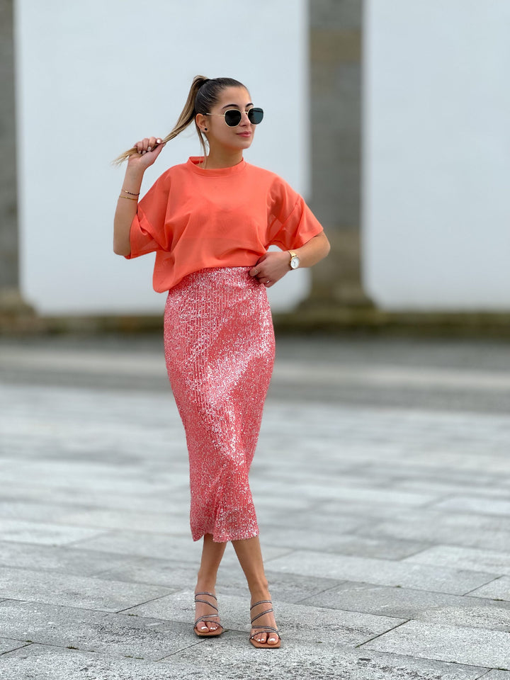 SAIA MIDI DE LANTEJOULAS CORAL IMPERIAL