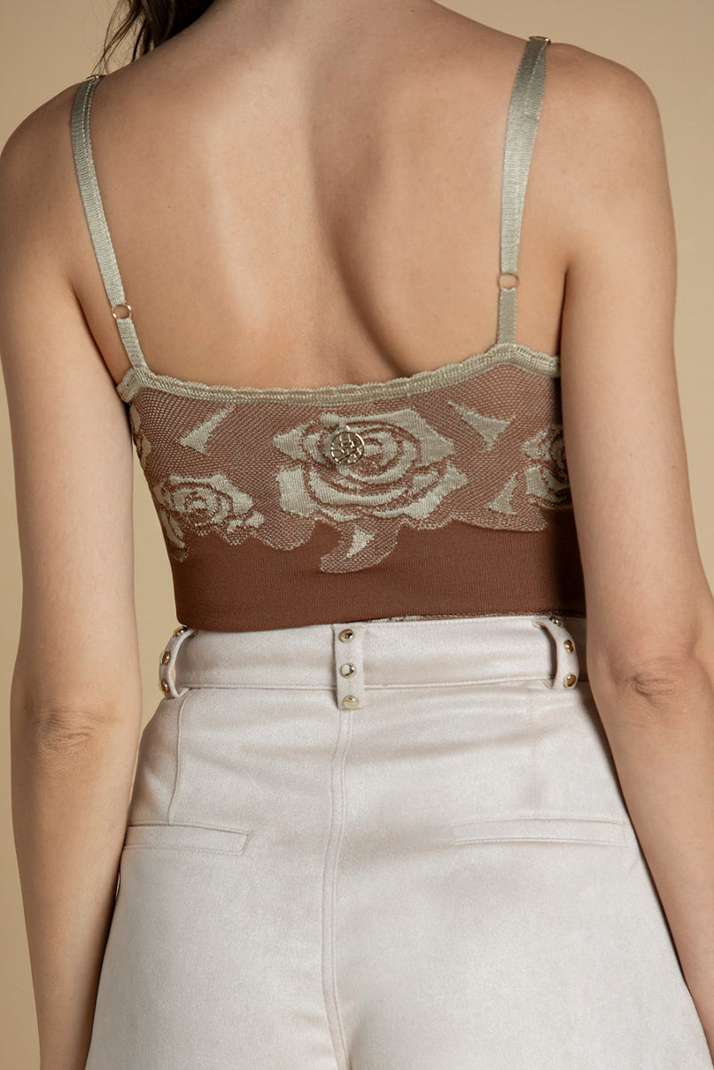 TOP DE MALHA COM TEXTURA DE FLORES SAHOCO
