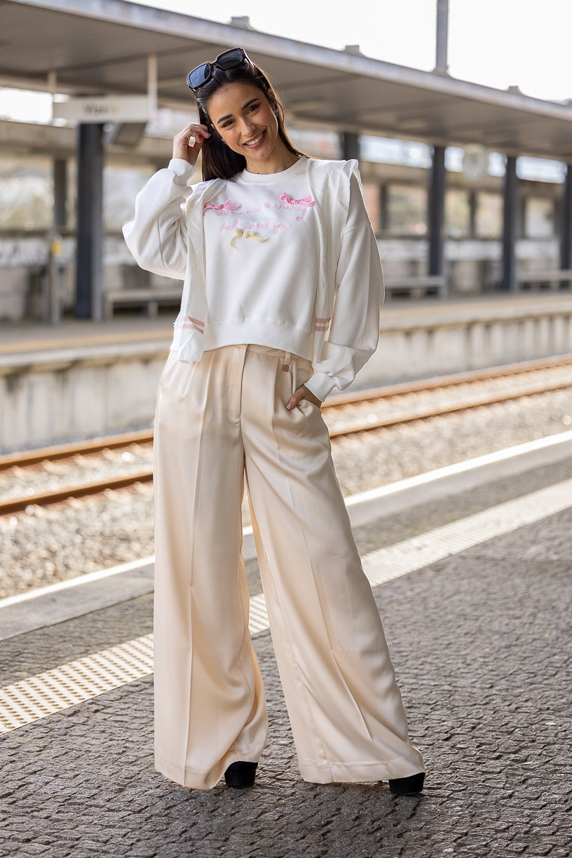 SWEAT BRANCA COM EFEITO MALHA PONTO CHIC
