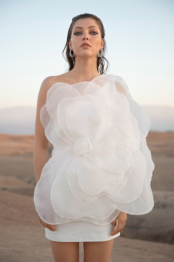 VESTIDO ACETINADO COM MAXIFLOR BRANCO SAHOCO