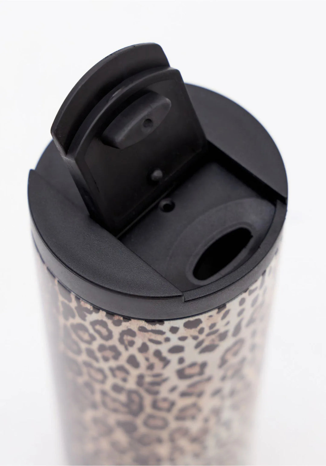 COPO COM PALHINHA E PADRÃO LEOPARDO LANÇA PERFUME