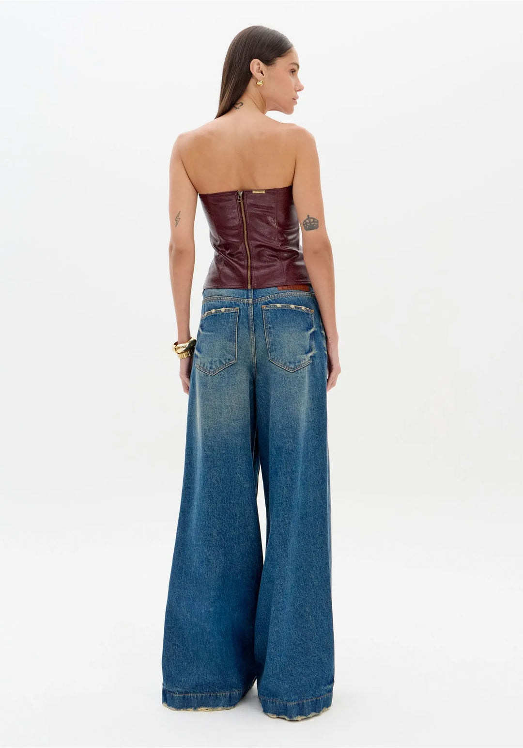 CALÇAS DE GANGA WIDE LEG COM BOTÕES DECORATIVOS LANÇA PERFUME
