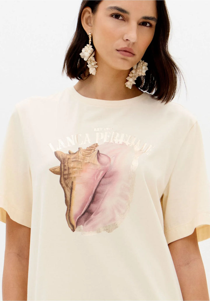 VESTIDO T-SHIRT BEGE COM ESTAMPA FRONTAL LANÇA PERFUME