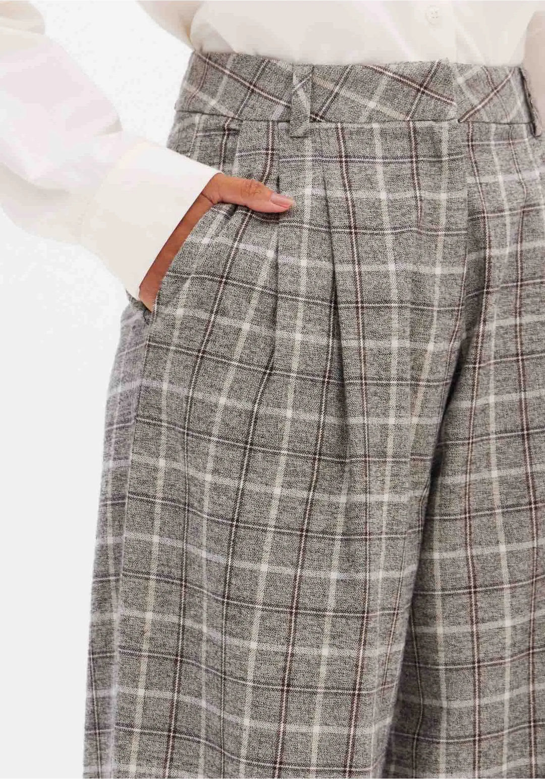 CALÇAS CINZA WIDE LEG DE CINTURA SUBIDA AOS QUADRADOS LANÇA PERFUME
