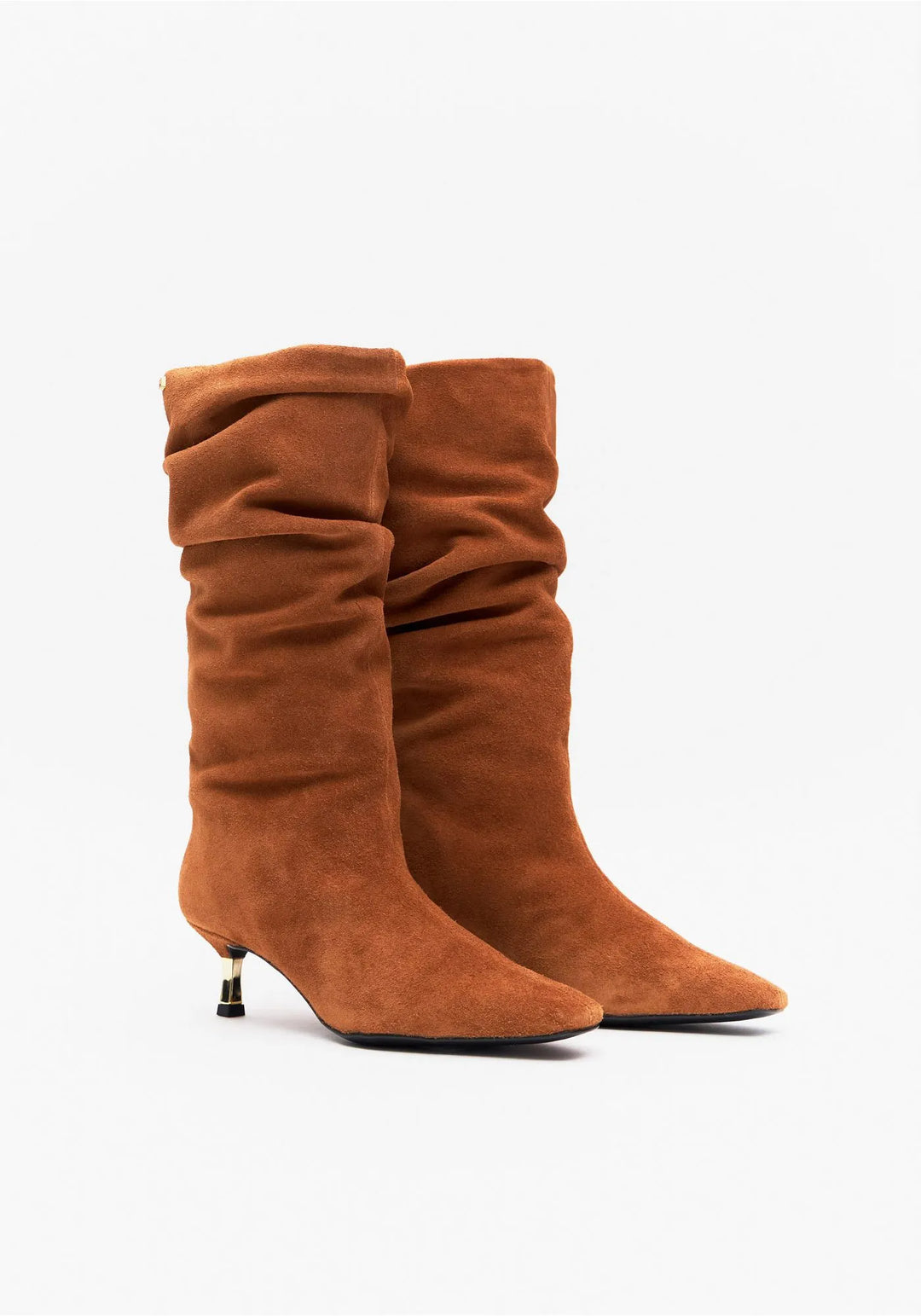 BOTA SLOUCH COURO CANO ALTO SALTO BAIXO LANÇA PERFUME