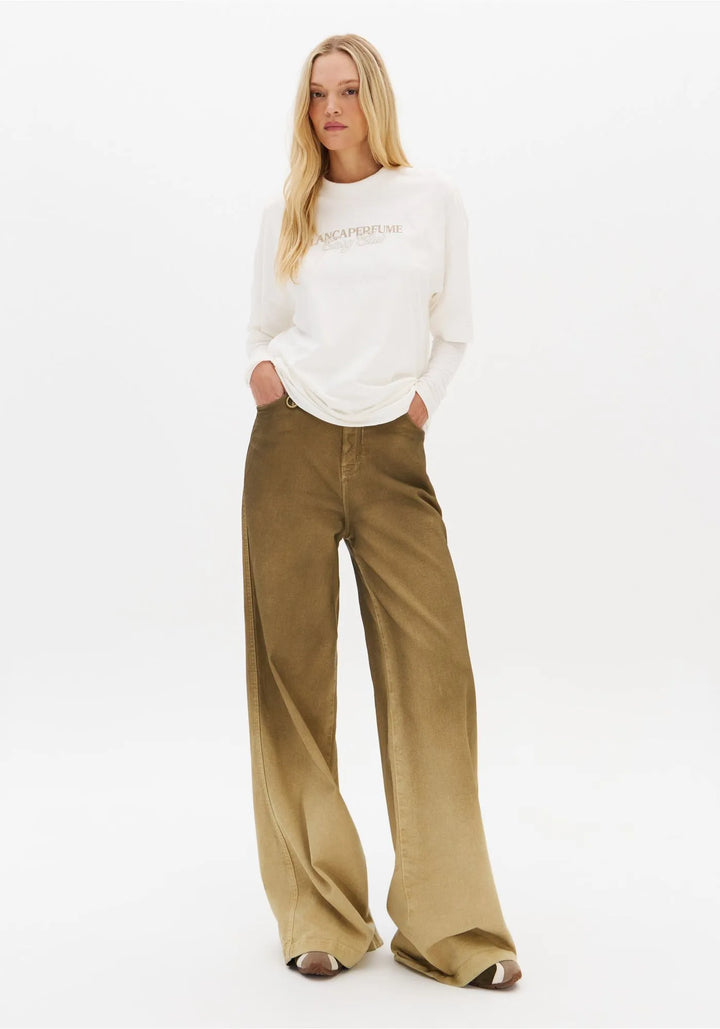 CALÇA DE GANGA VERDE OLIVA BEGE COM LAVAGEM WIDE LEG LANÇA PERFUME