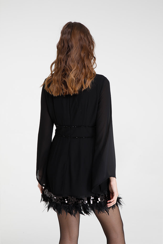 VESTIDO PRETO CURTO COM BRILHO E PEDRARIA GOA GOA