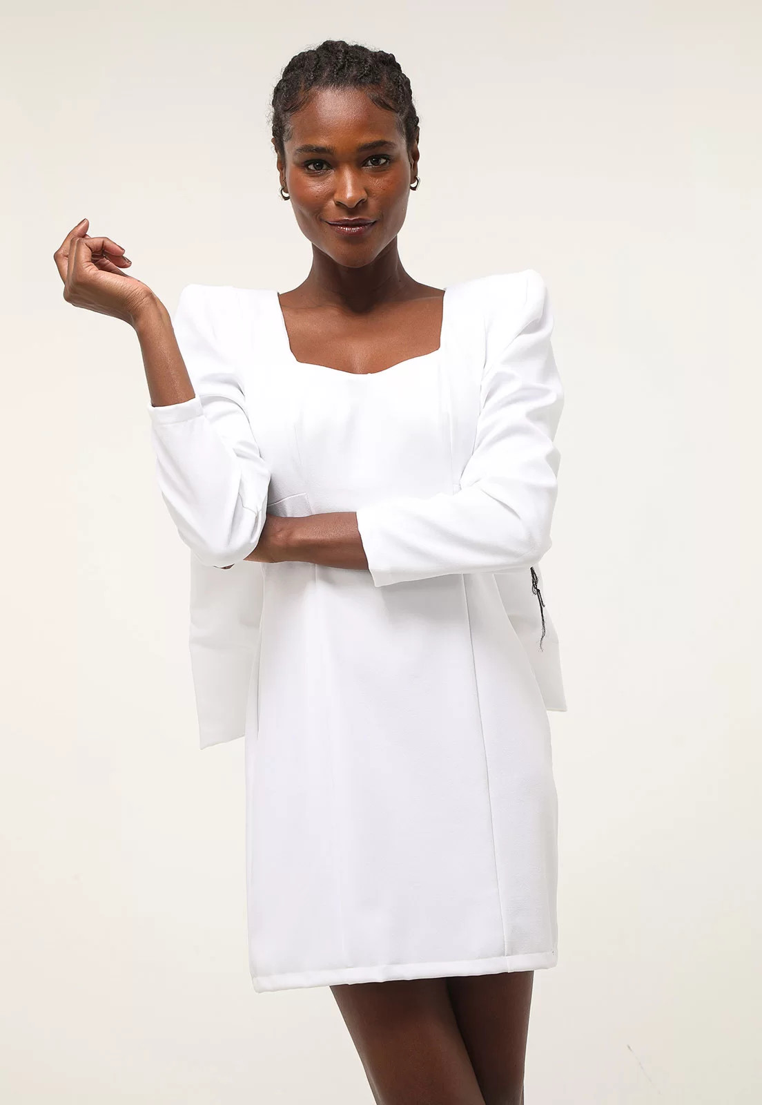 Baixe Elegante Vestido Branco com Detalhe de Laço PNG - Creative Fabrica