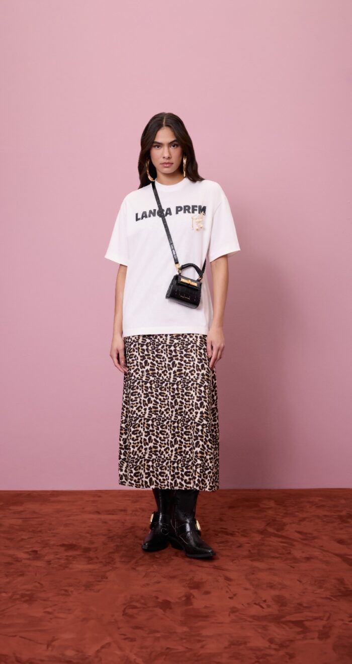 T-SHIRT COM ESTAMPADO LANÇA PERFUME - Image 1