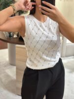 TOP PERFURADO COM DIAMANTES NO SECRETS - Image 3