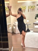 VESTIDO PRETO CURTO DECOTE ASSIMÉTRICO NO SECRETS - Image 2