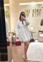 VESTIDO CURTO COM GOLA IMPERIAL - Image 2