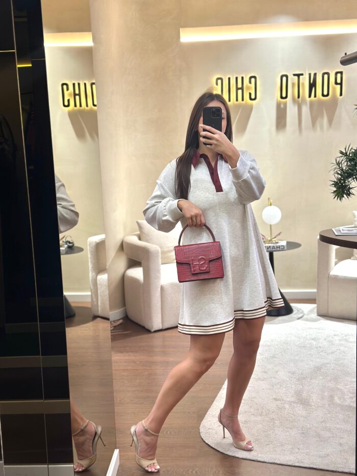 VESTIDO CURTO COM GOLA IMPERIAL - Image 1