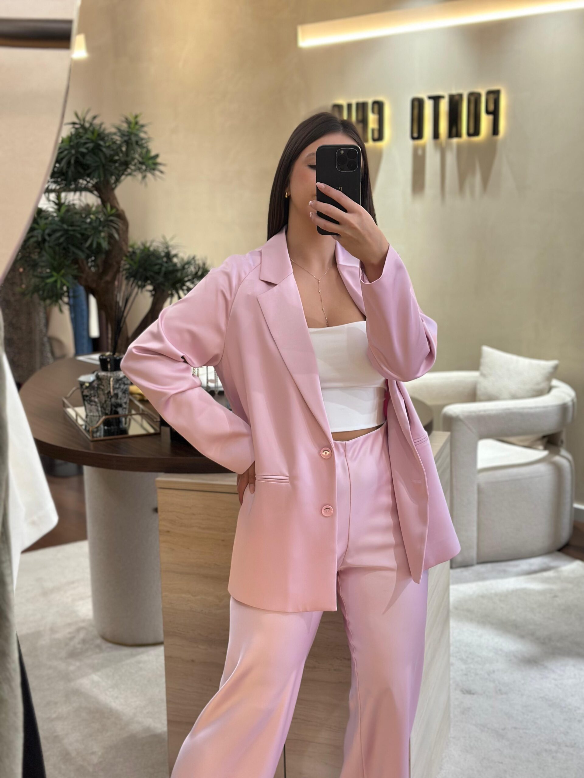 WhatsApp Image 2025-09-19 at 12.58.31 (1) CALÇA TECIDO ACETINADO IMPERIAL - Image 3