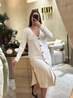 VESTIDO CARDIGAN EM MALHA OFF-WHITE COM BOTÕES MISS YOU