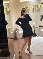 VESTIDO PRETO CURTO COM PENAS ELEH - Image 4