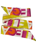 LENÇO COM ESTAMAPA E LOGO GAELLE PARIS