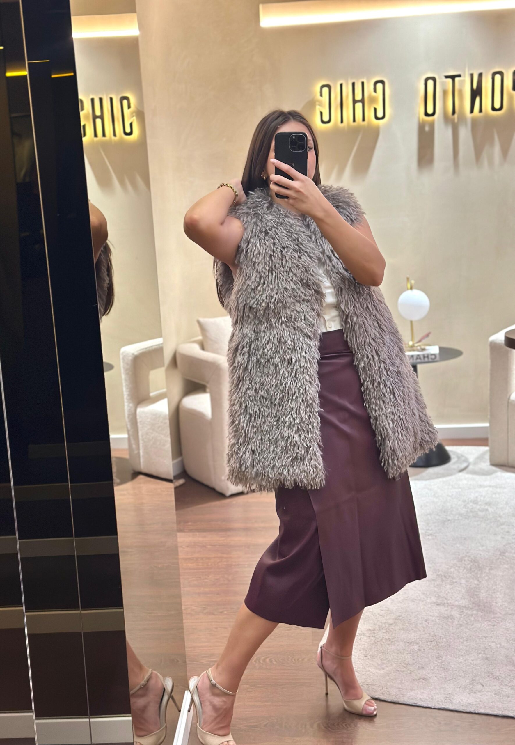 WhatsApp Image 2025-09-19 at 16.59.35 (2) COLETE ALONGADO DE PÊLO MISS YOU - Image 1