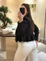 BLAZER CURTO PRETO COM FOLHOS RINASCIMENTO - Image 4