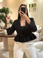 BLAZER CURTO PRETO COM FOLHOS RINASCIMENTO