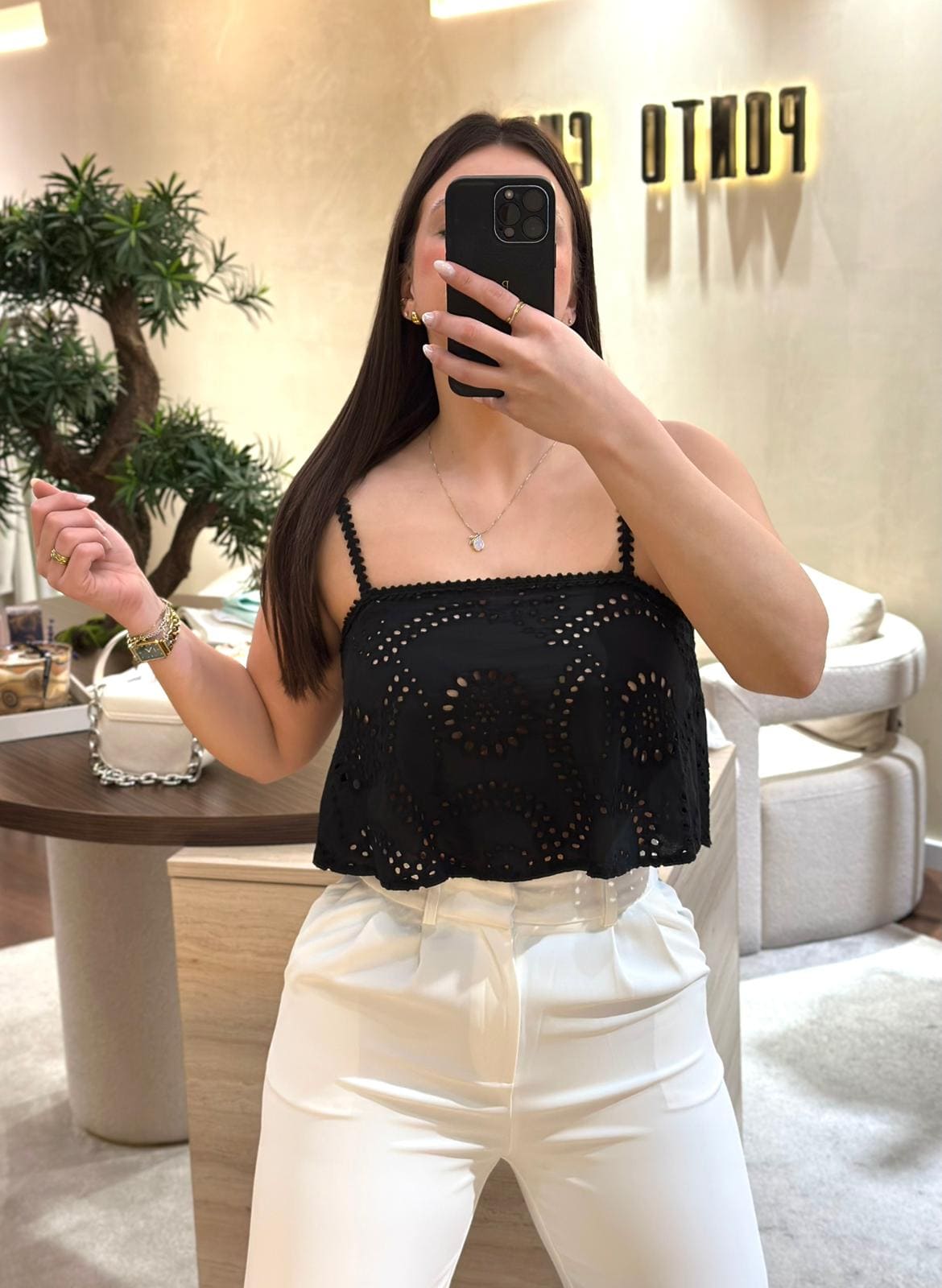 WhatsApp Image 2026-03-02 at 16.30.53 TOP PRETO BORDADO INGLÊS RUGA - Image 1