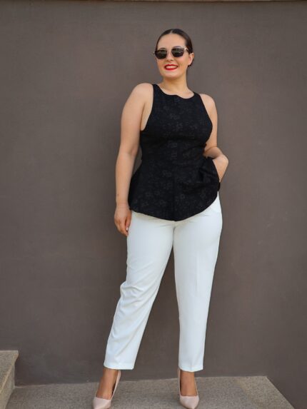 CALÇA BRANCA COM FIVELA PONTO CHIC