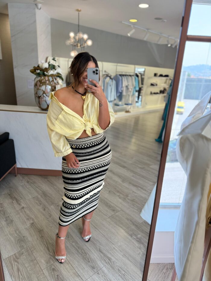 CAMISA OVERSIZED AMARELO PONTO CHIC - Image 4